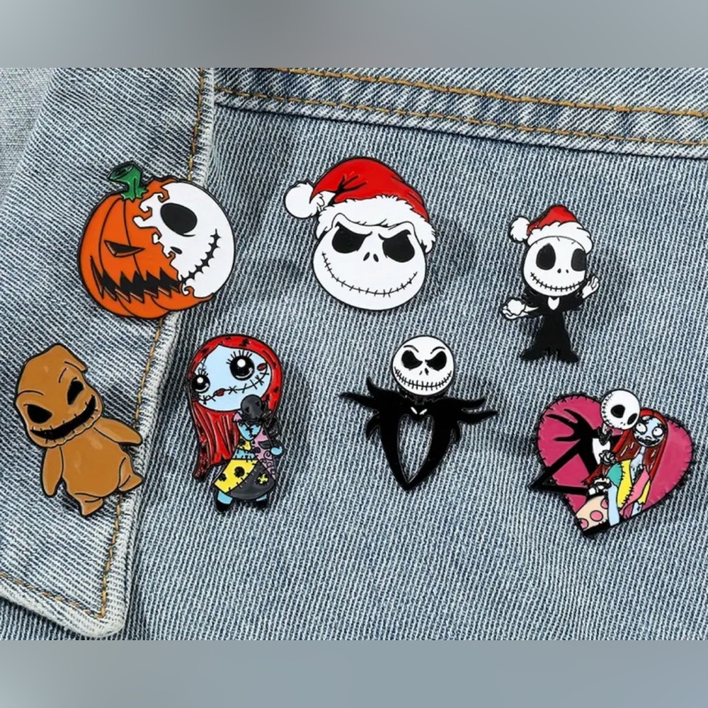 7 Disney Nightmare Before Christmas Brooch Set - Jack Skellington & Sally Pins -